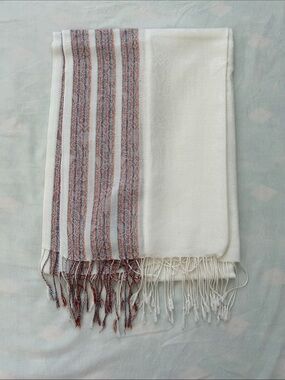 Pashmina and silk cream paisley scarf